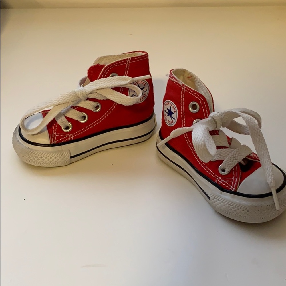 Converse infant size 2 red